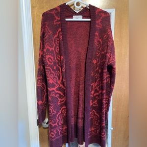 Knox Rose sweater in VA TECH colors.  Excellent condition.